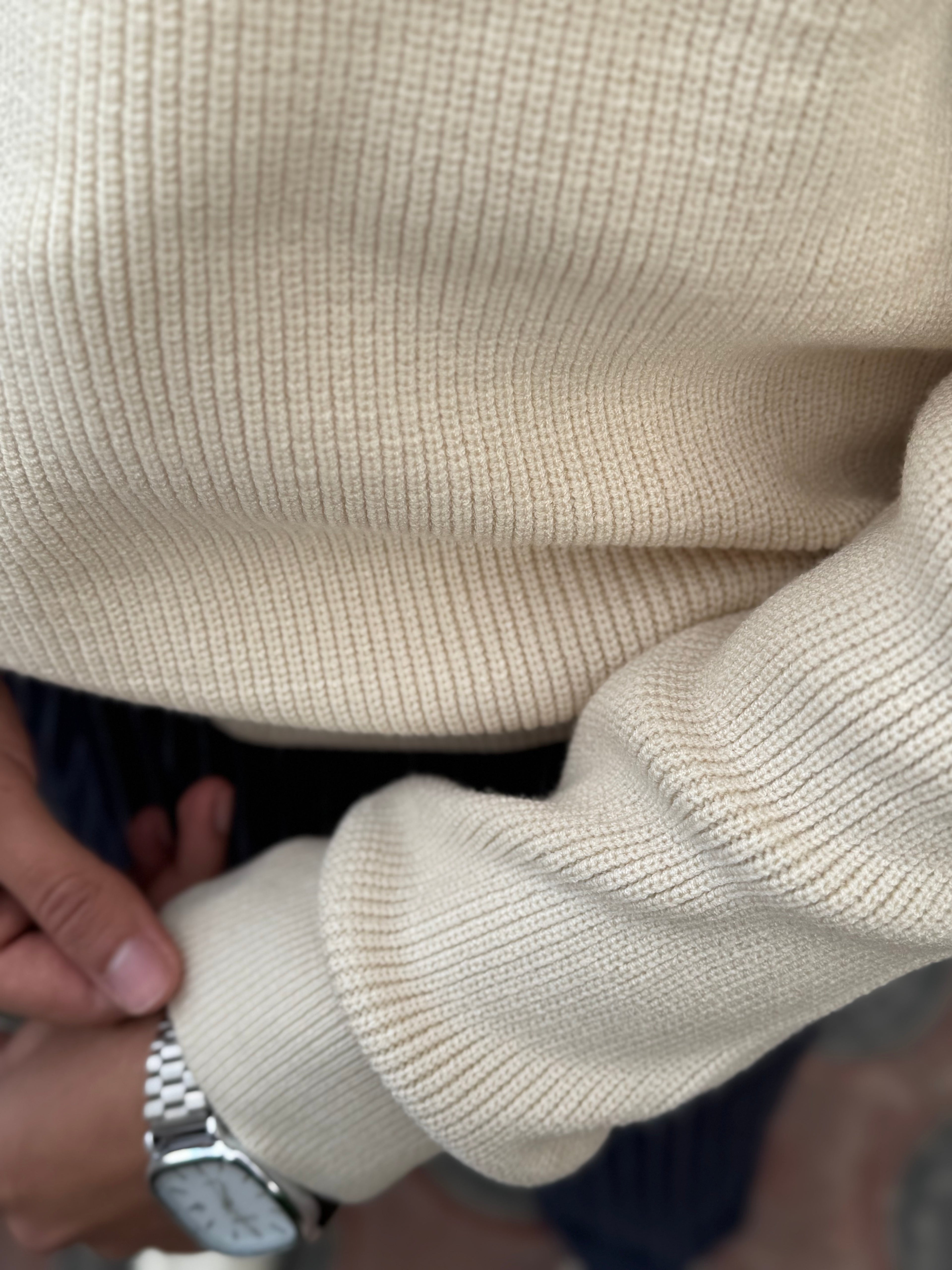 Beige knitted quarter-zip polo