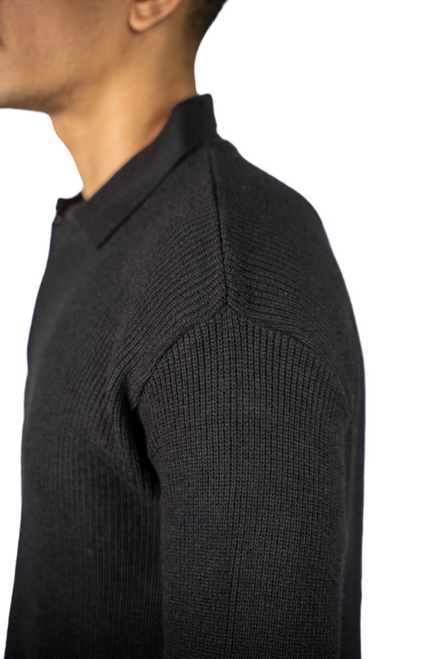 Black knitted quarter-zip polo